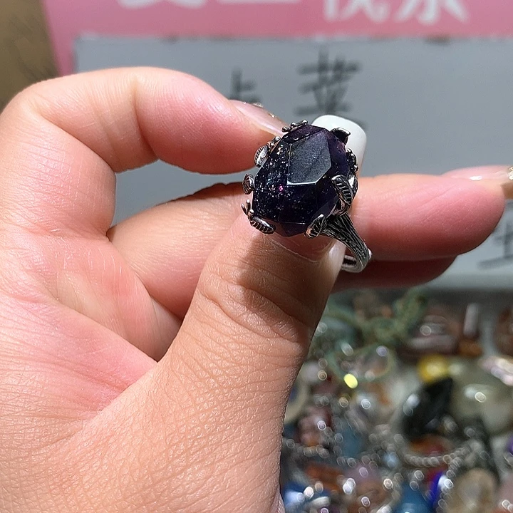 水晶戒指银S925镶嵌水晶对****中