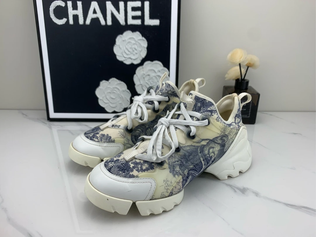 95新 DIOR/迪奥 白色老爹鞋动物园系列 38码原盒/jm00127