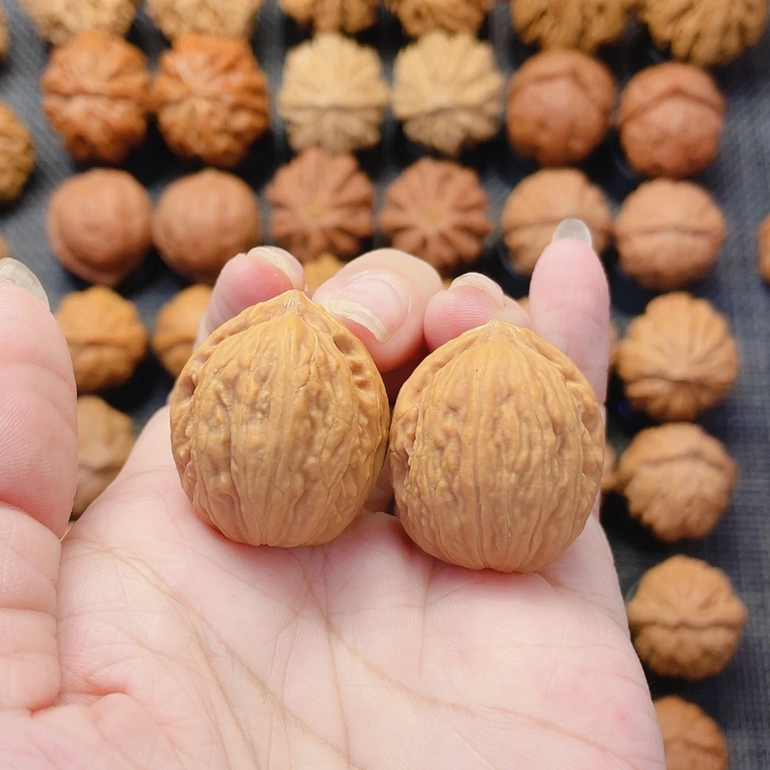 文玩核桃把件舍利子