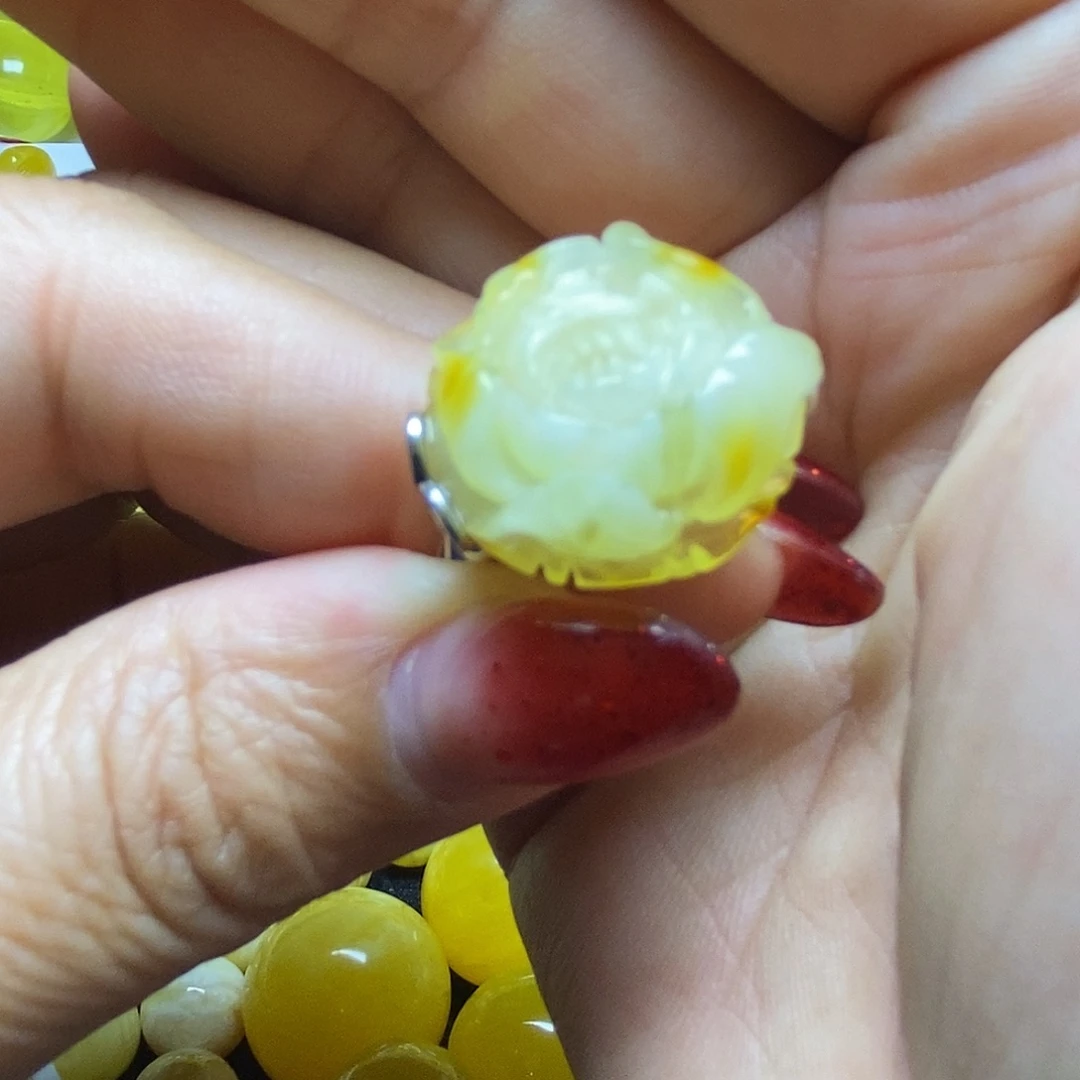 琥珀未镶嵌珠宝奇石