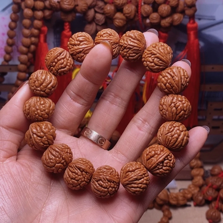 吊坠桃核龙纹桃枭