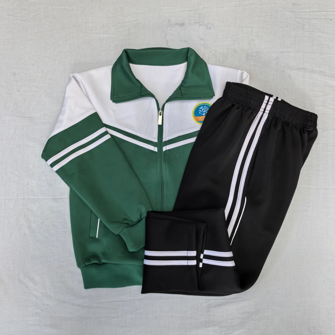 新疆包邮19小春秋季套装校服长袖宽松休闲学生伊宁市校服专卖店