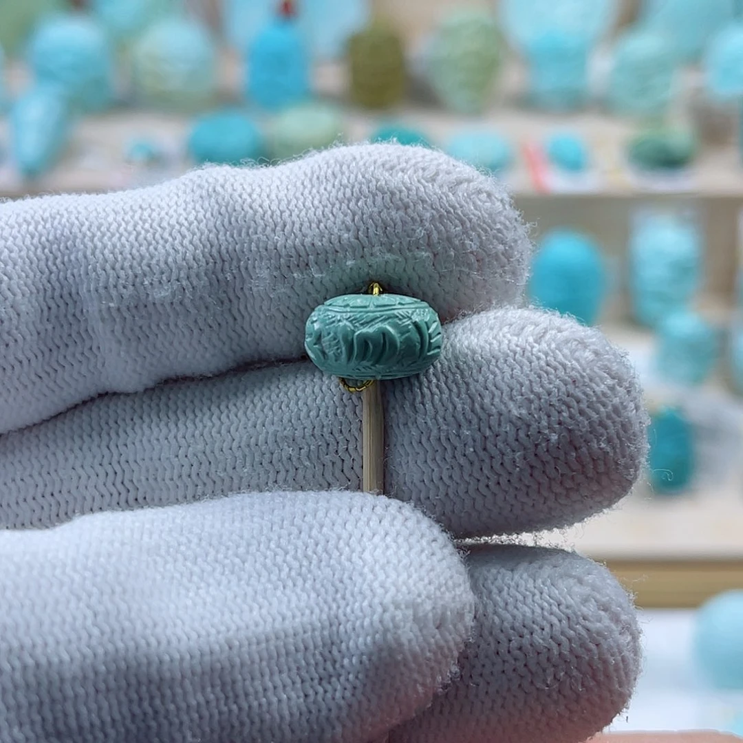 未镶嵌绿松石珠宝奇石