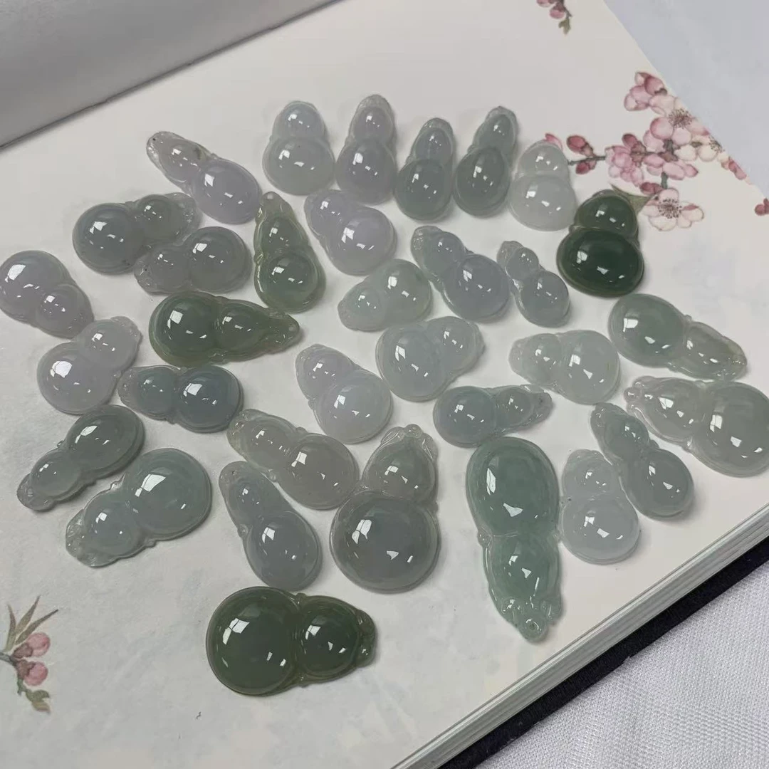 缅甸天然A货翡翠细糯淡色简单素款精致百塔葫芦玉坠-多样发其一