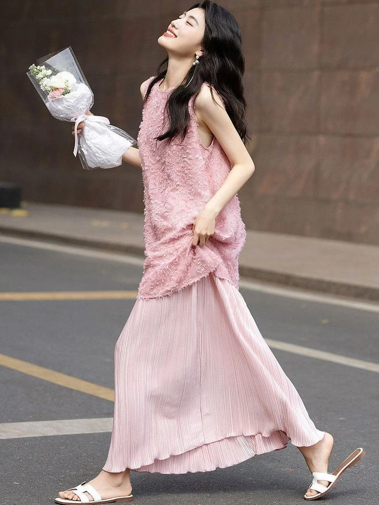 小清新百搭时尚连衣裙2025夏季新款气质假两件无袖款显瘦甜美