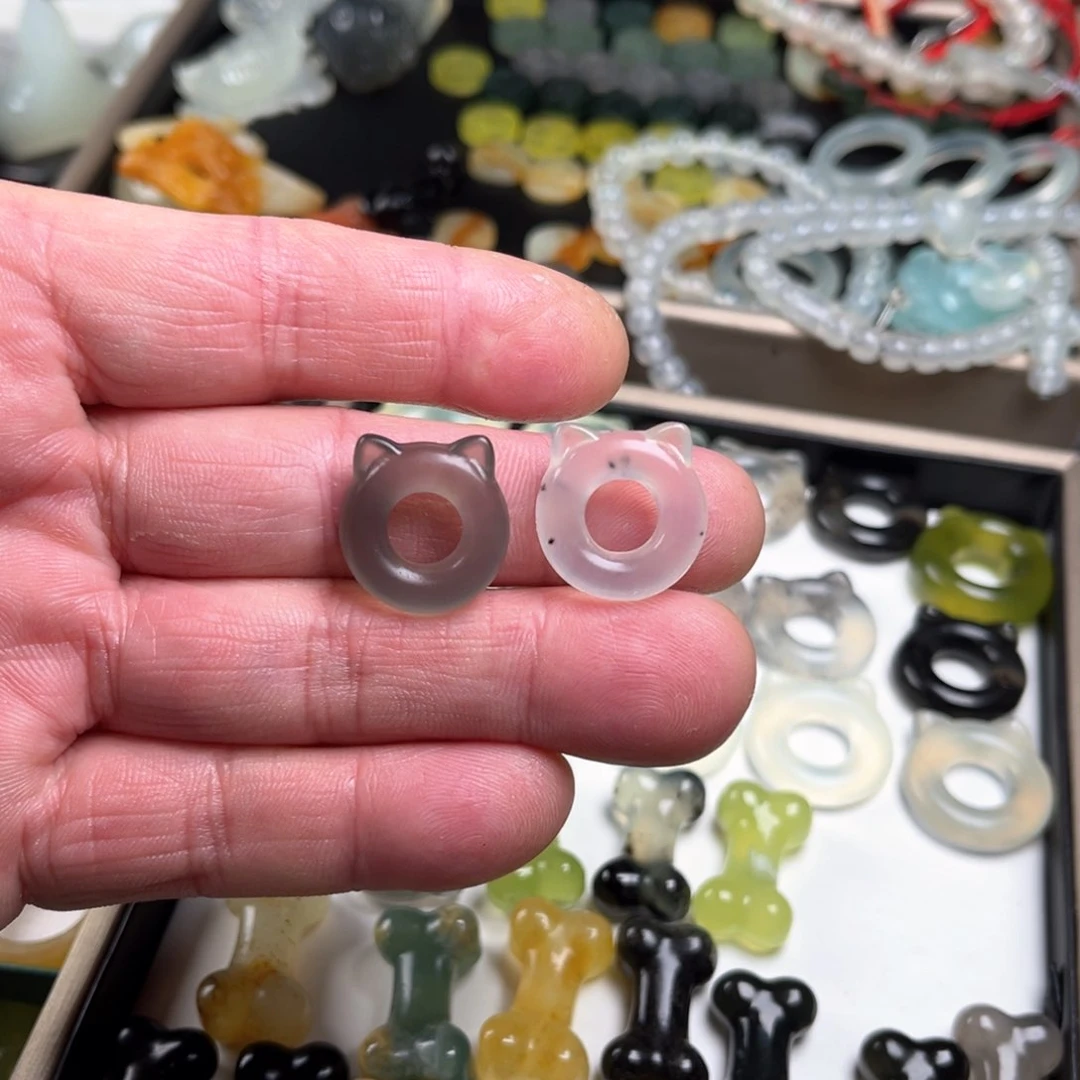 蛇纹石玉原石未镶嵌洛****h