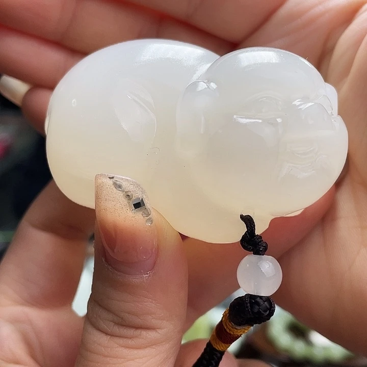 石英质玉把件未镶嵌