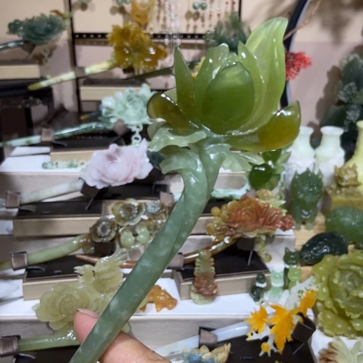 蛇纹石玉未镶嵌发饰