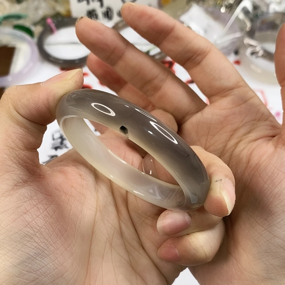 玛瑙/玉髓未镶嵌手镯A533。53.3圈