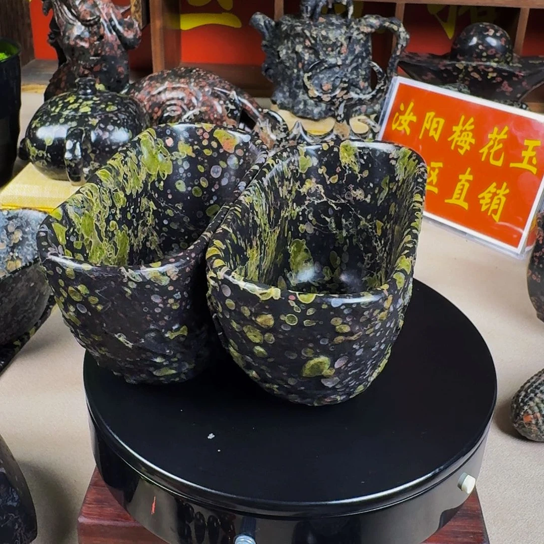 笑***尘梅花玉精品茶周边