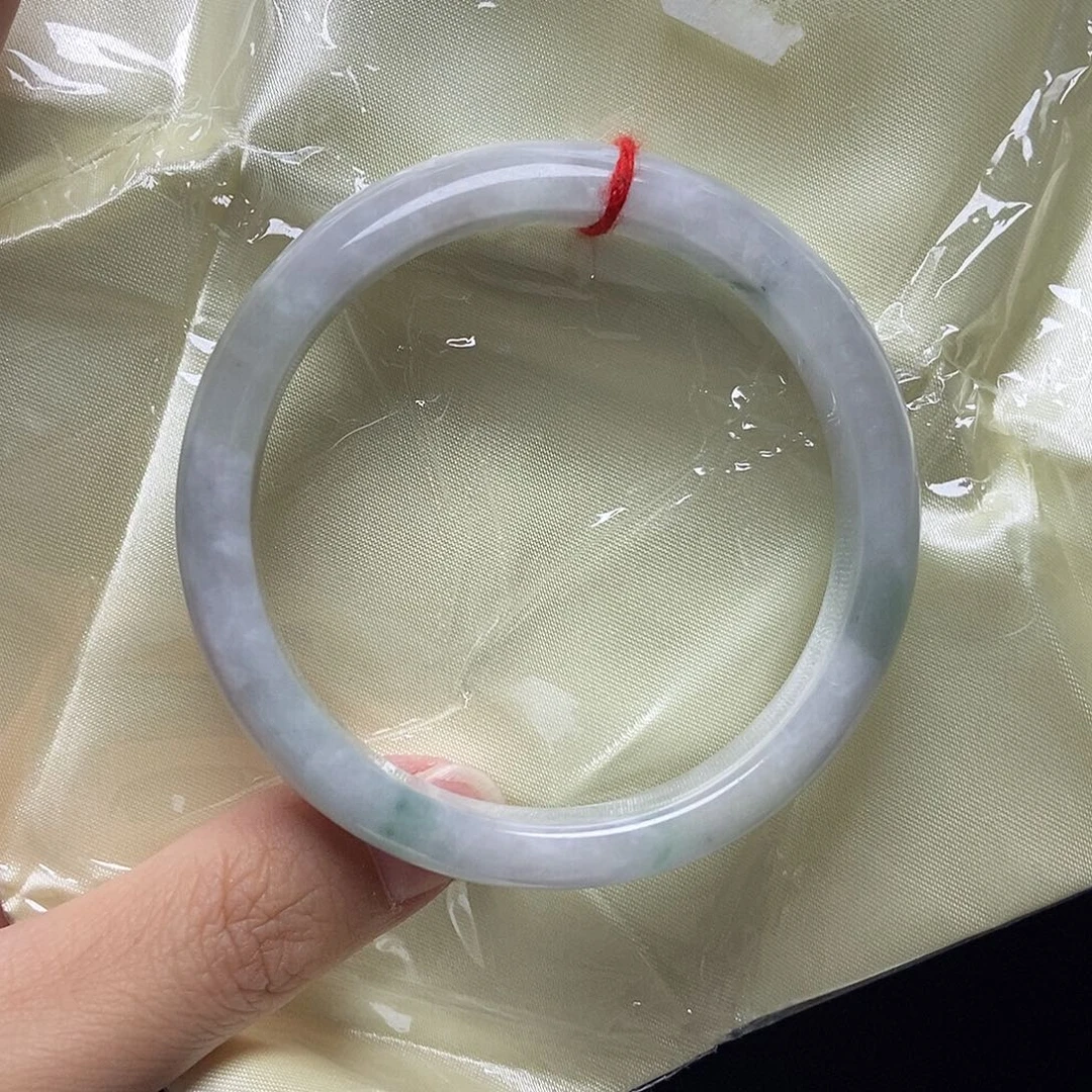 翡翠未镶嵌手镯57圈