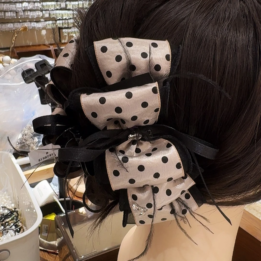 皮质非金属波点抓夹