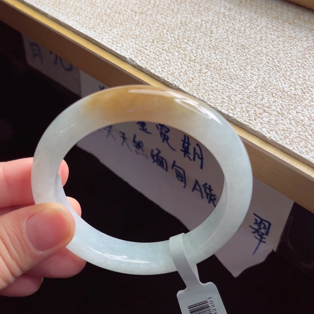 翡翠未镶嵌手镯手镯