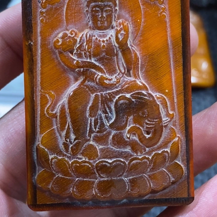滴血莲花菩提吊坠