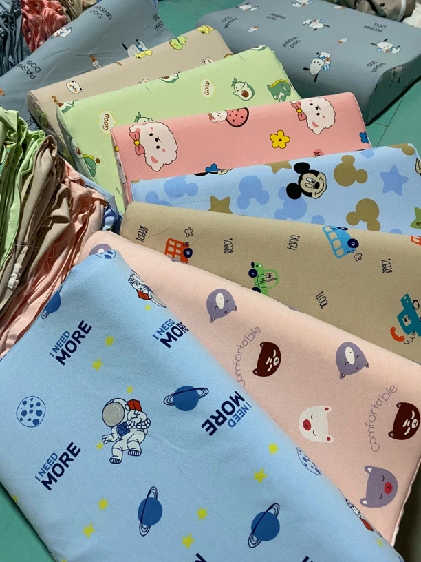 床上用品特价天然儿童乳胶枕儿童乳胶枕青少年乳胶枕透气护颈枕头