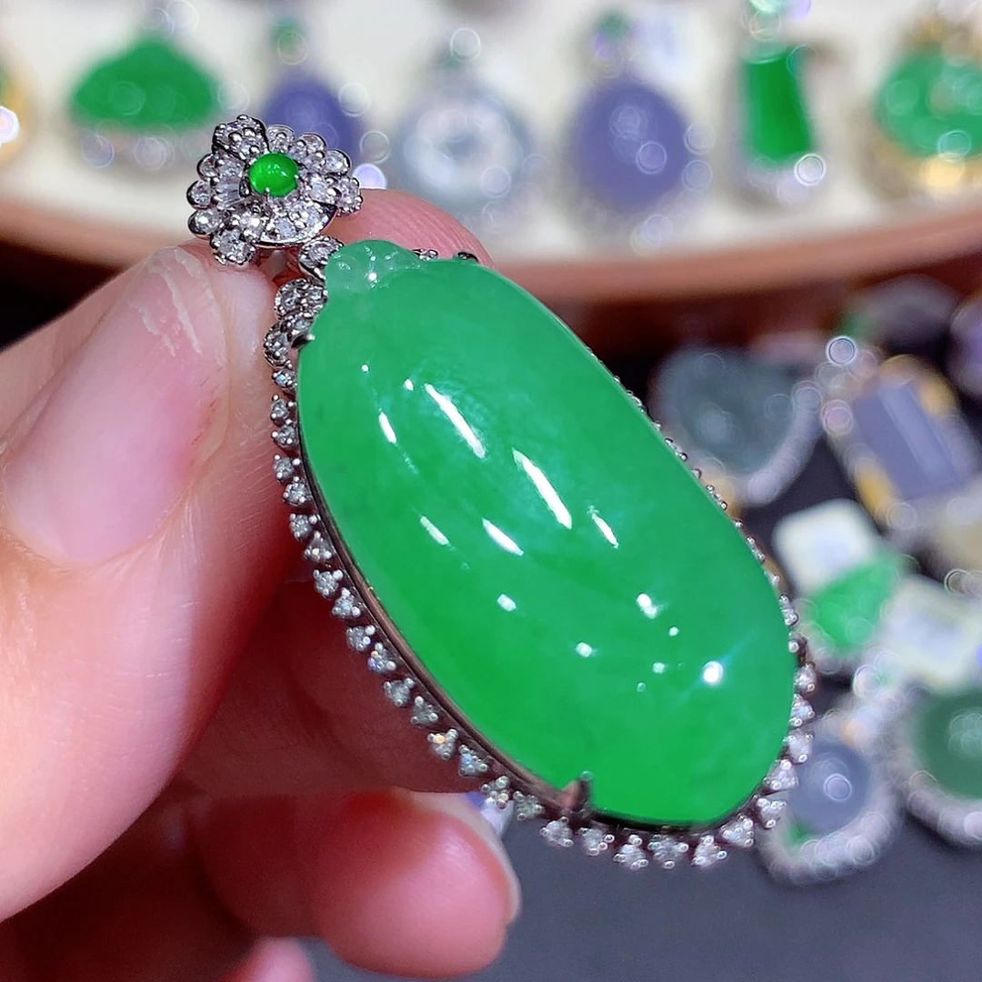 翡翠18K金镶嵌吊坠(不含链)