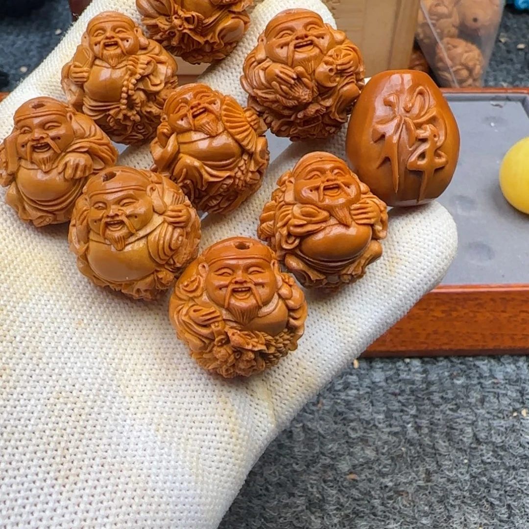 L***月橄榄核吊坠……………………