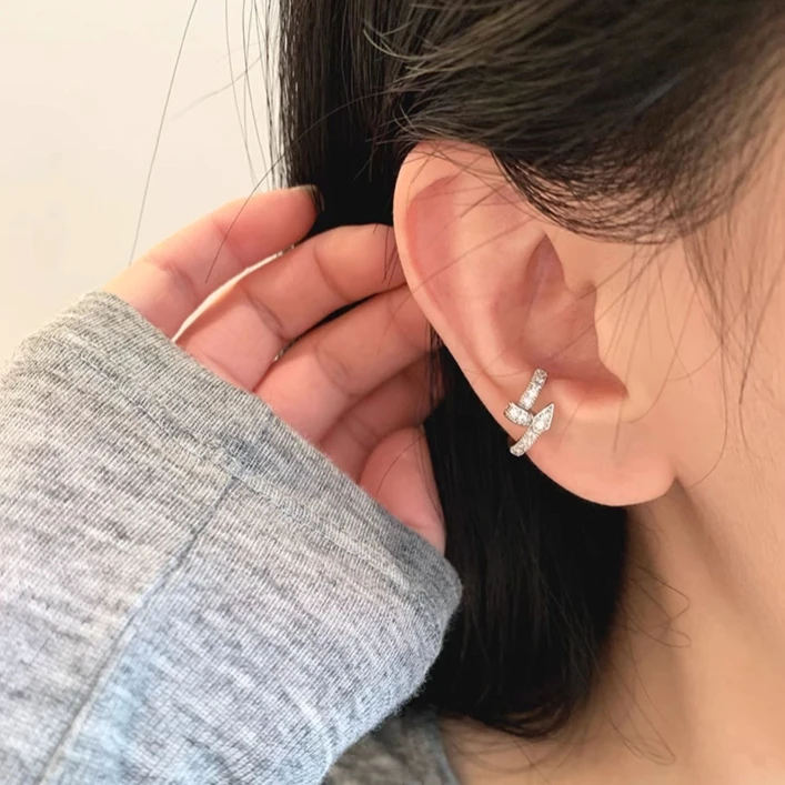 满锆钉子耳骨夹耳夹无耳洞女生小众独特设计耳饰耳环男2025年新款