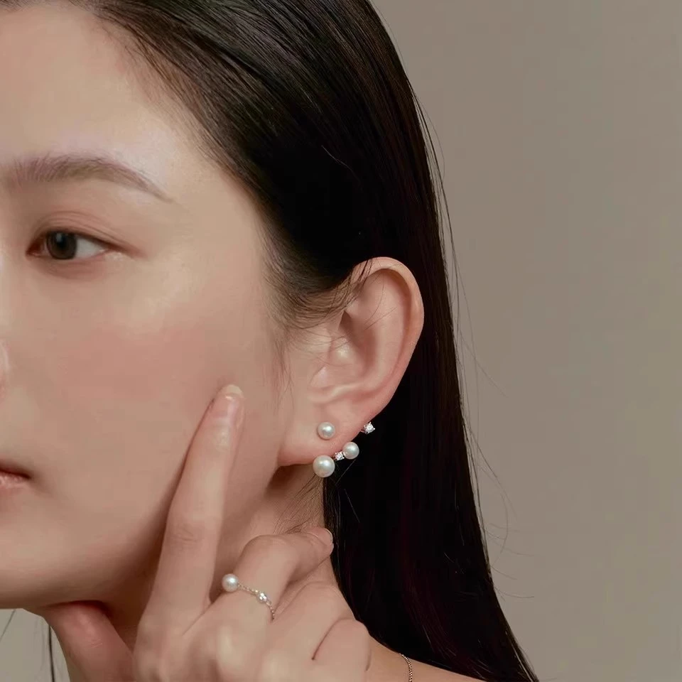 铜合金耳饰 灵动星点悬浮耳钉女款耳环银色清冷感耳饰氛围感耳饰