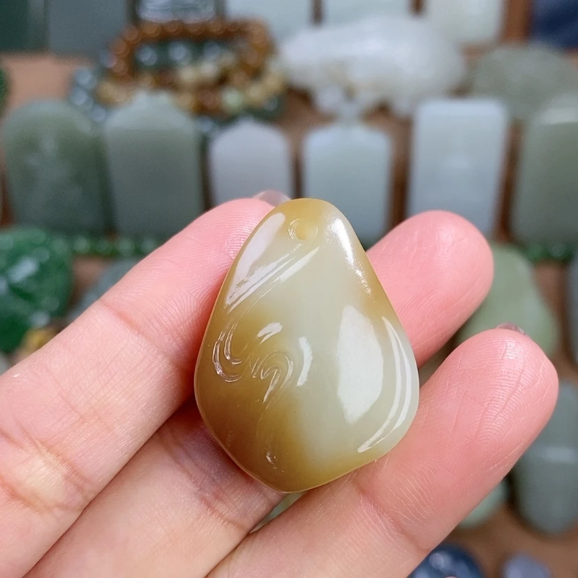 【闪购商品】未镶嵌和田玉（糖玉）挂件