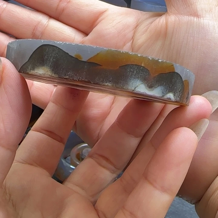 顺***然定制玛瑙手镯定制