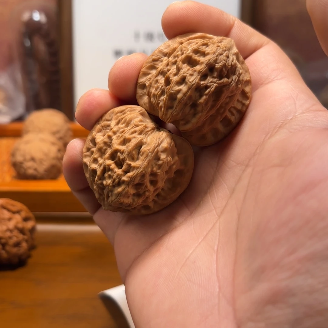 吊坠文玩核桃崔凯Q6249