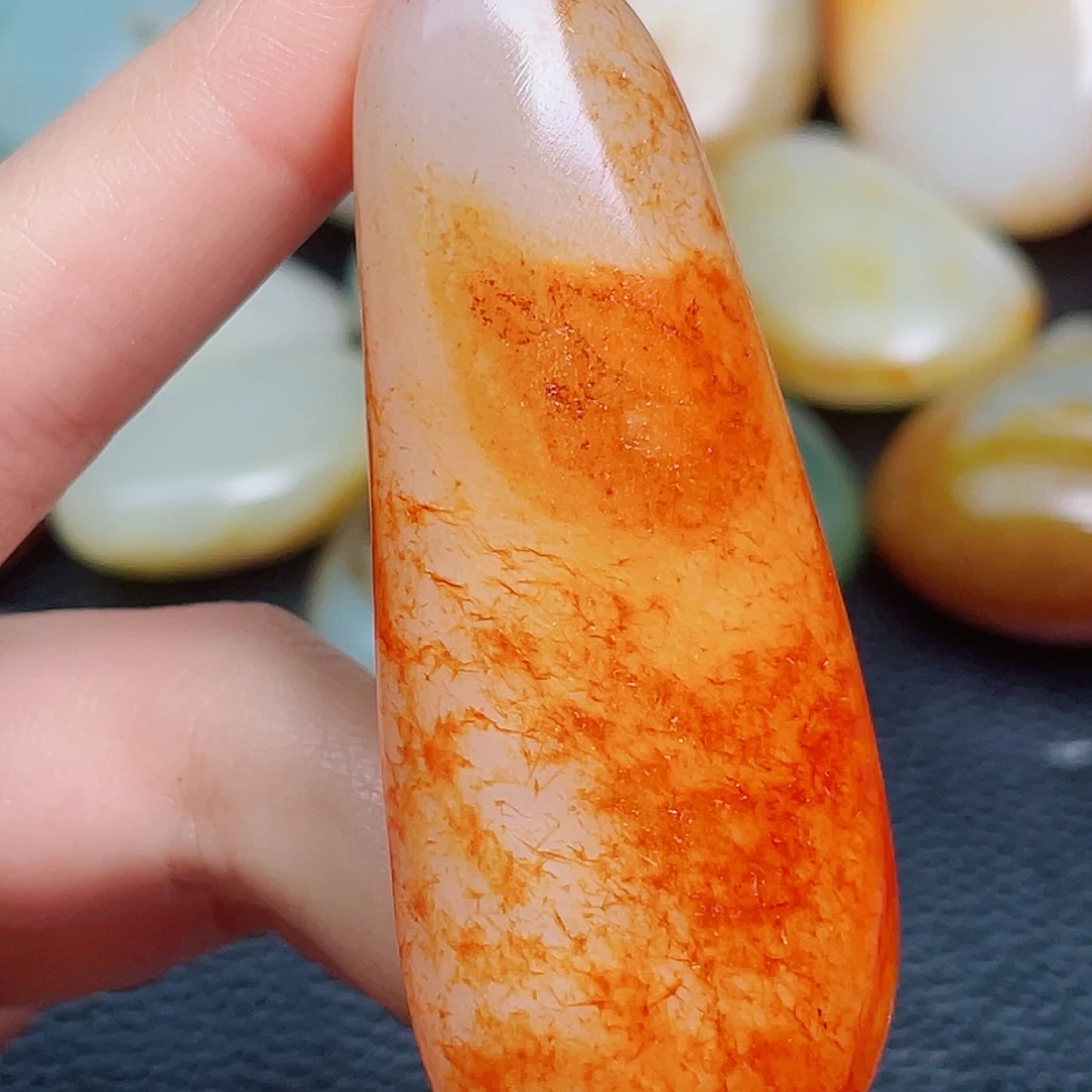 和田玉未镶嵌珠宝奇石