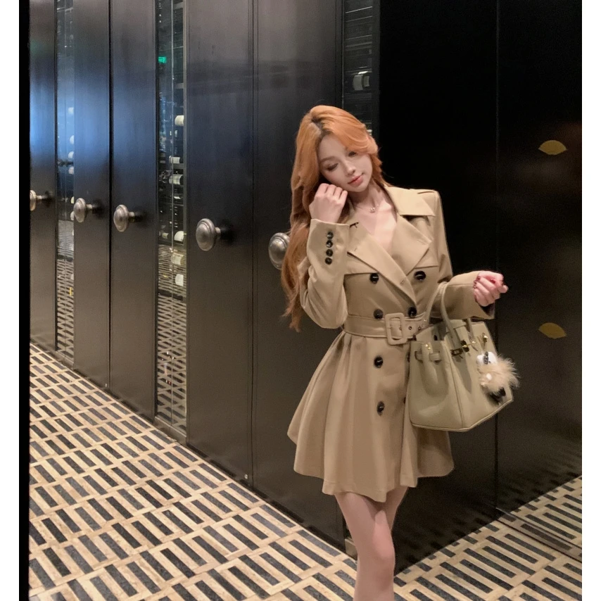 潮牌 秋叶落畔 卡其连衣裙式双排扣外套风衣