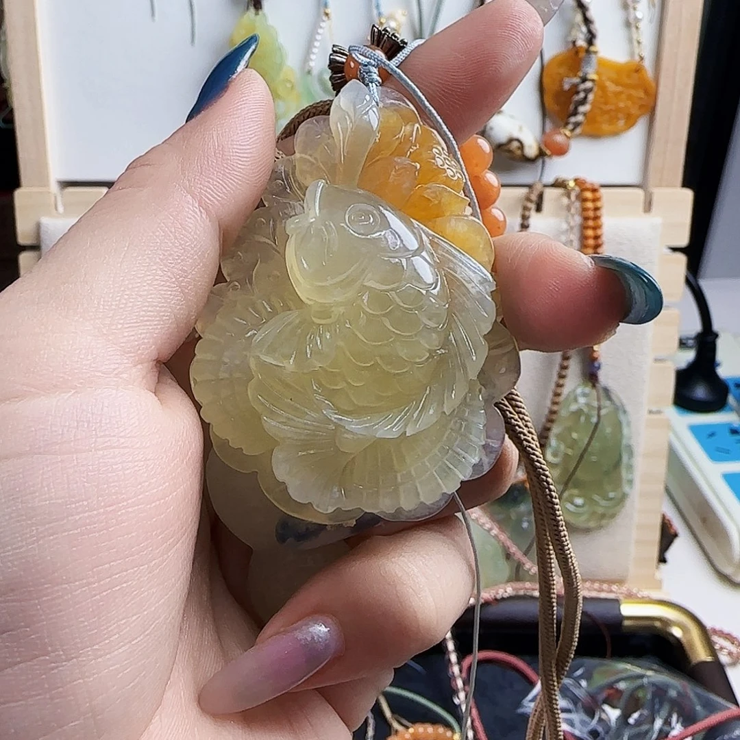 许***诺合金蛇纹石玉颈饰