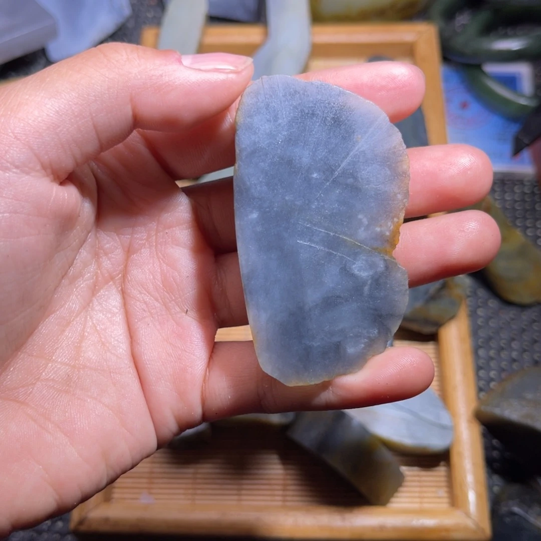 未镶嵌和田玉（糖玉）车挂