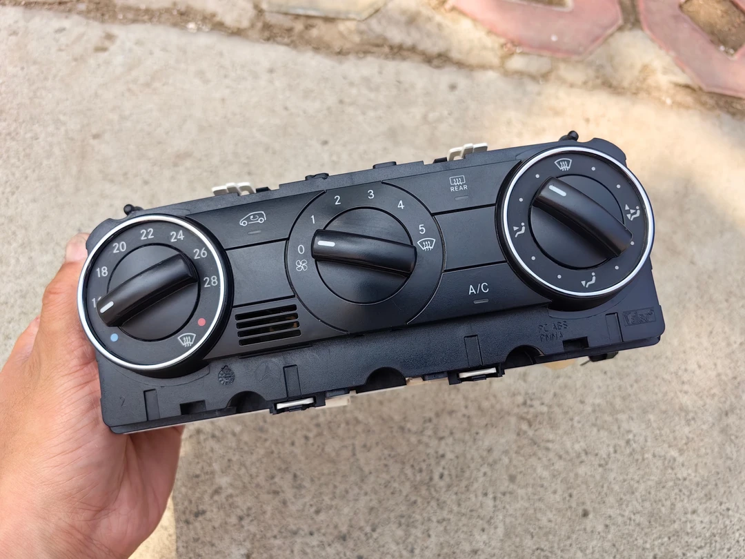 奔驰B级 / W245空调面板奔驰B200空调面板空调控制面板空调旋钮