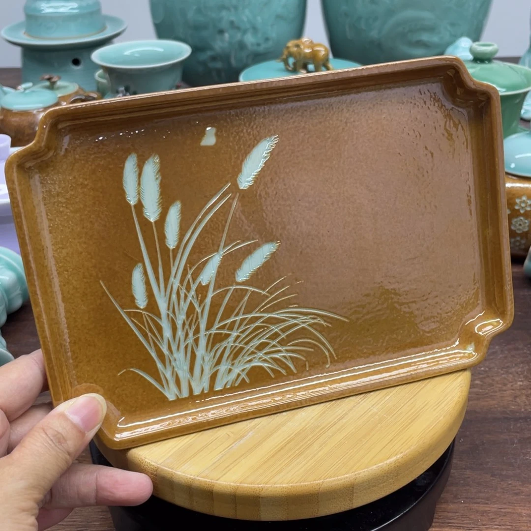 微瑕特价20.8*14青瓷