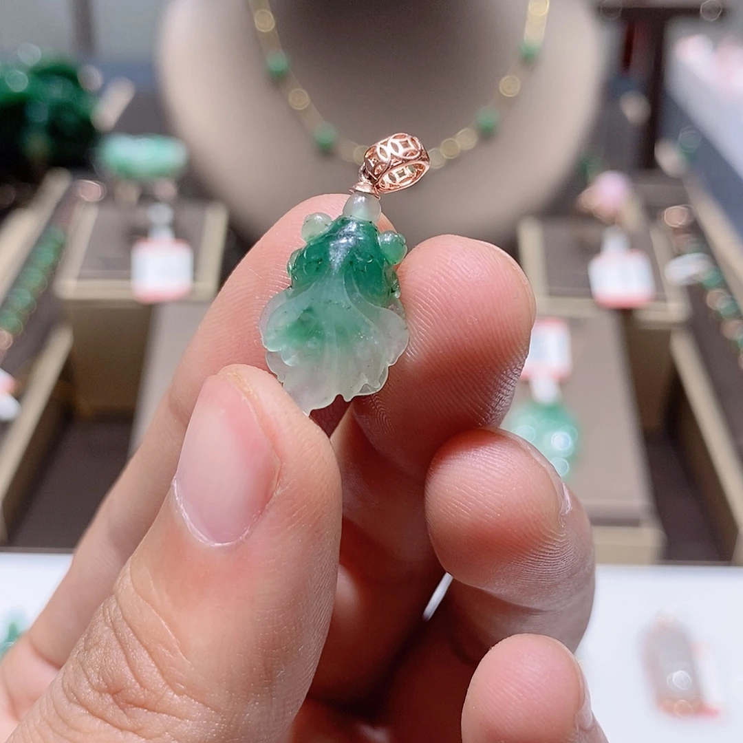 均***者独山玉银S925镶嵌吊坠