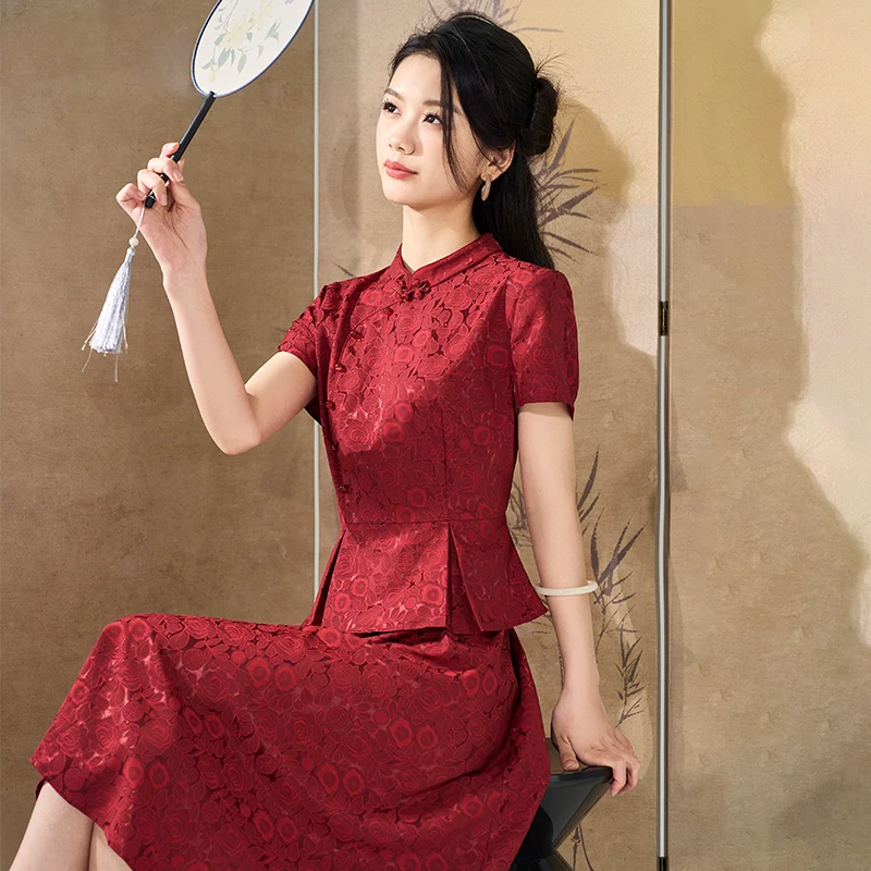 拉夏贝尔红色喜婆婆婚宴装连衣裙2025新款夏季轻奢妈妈贵夫人裙子