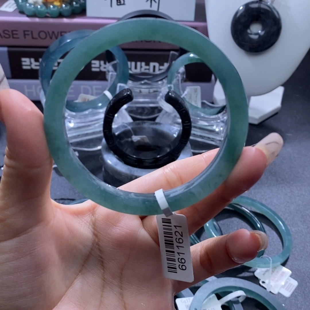 定制翡翠未镶嵌湖水绿59