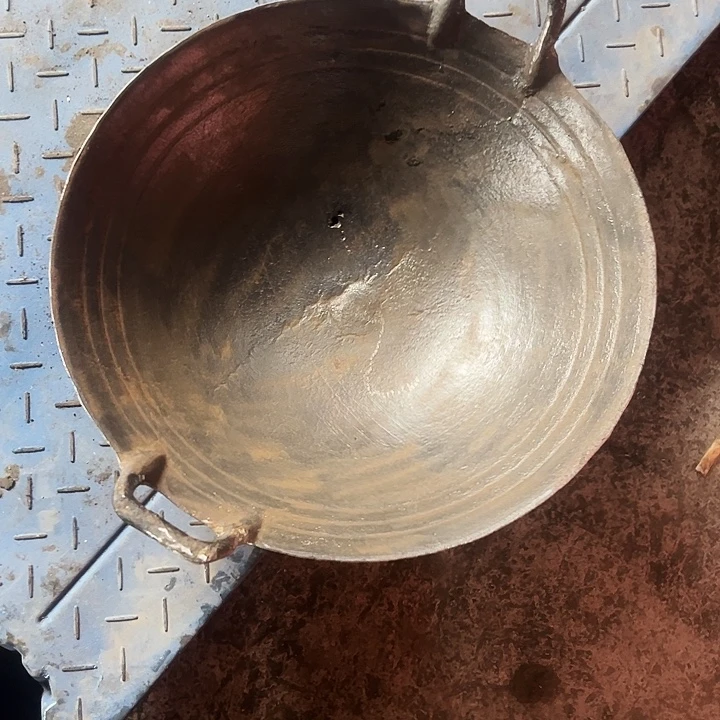 铸铁老式传统铸铁生铁锅#38