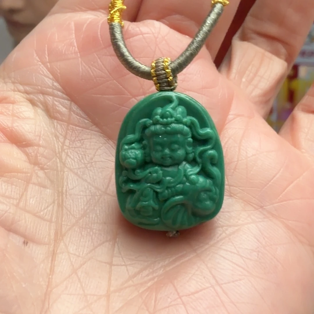 绿松石未镶嵌颈饰