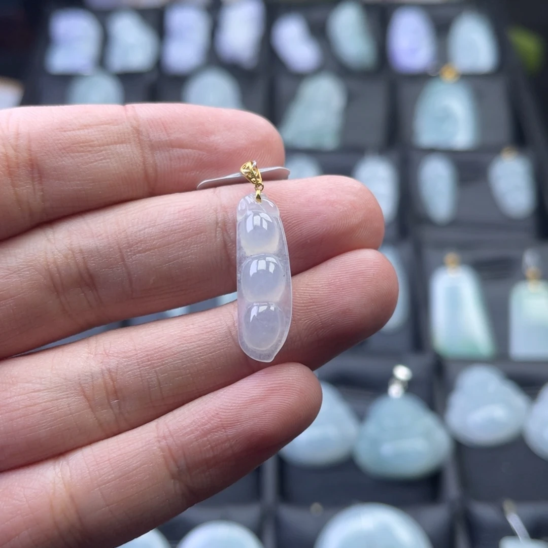 翡翠未镶嵌颈饰486