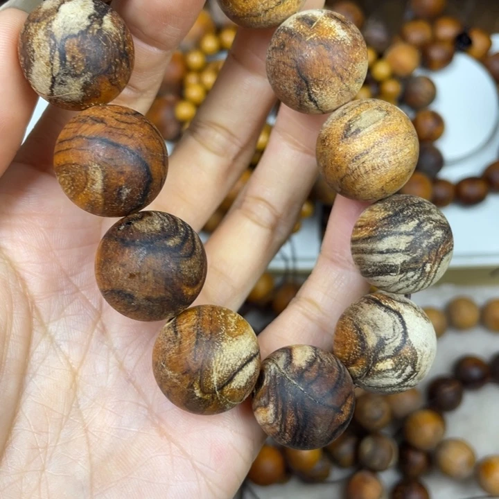 贡木手串/手链瑕疵的