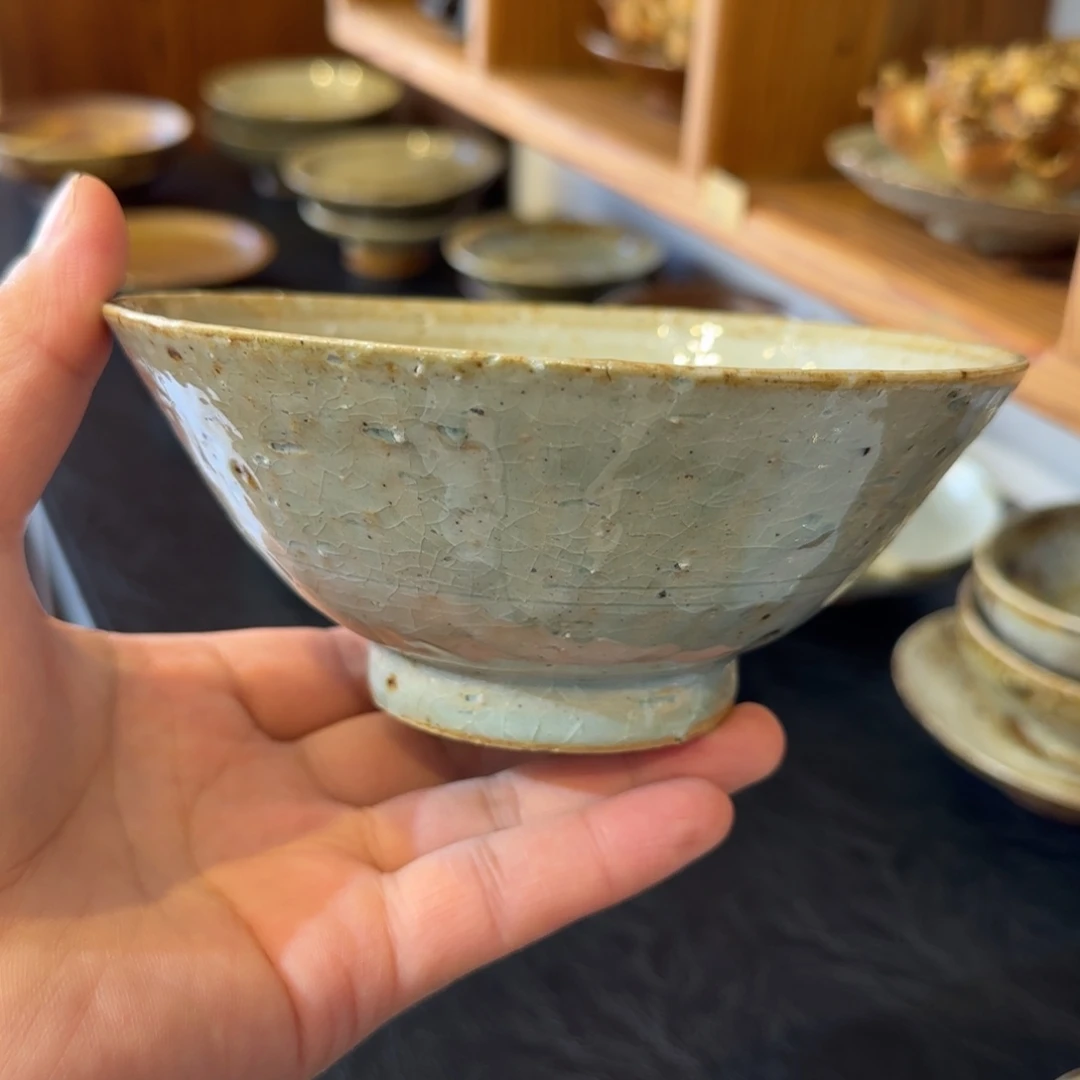 手作粉引灰釉餐碗