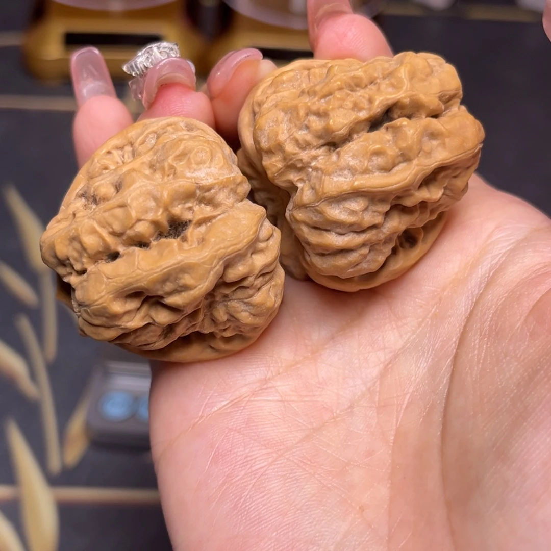 风***线文玩核桃吊坠蛤蟆头