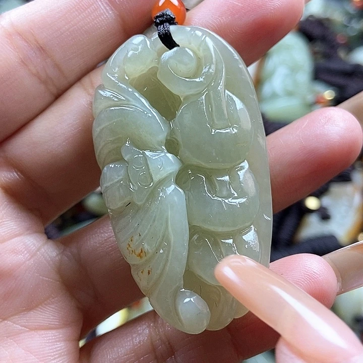 和田玉颈饰未镶嵌