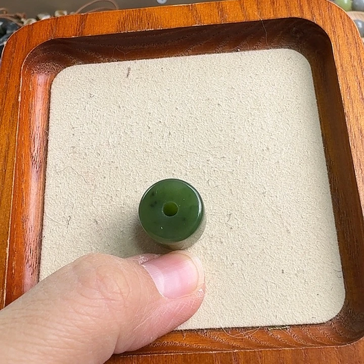 布***布和田玉未镶嵌手绳