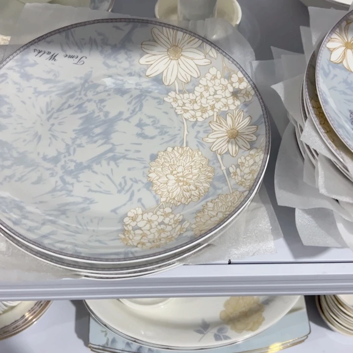 瓷时光10寸大盘两个，八寸平盘四个