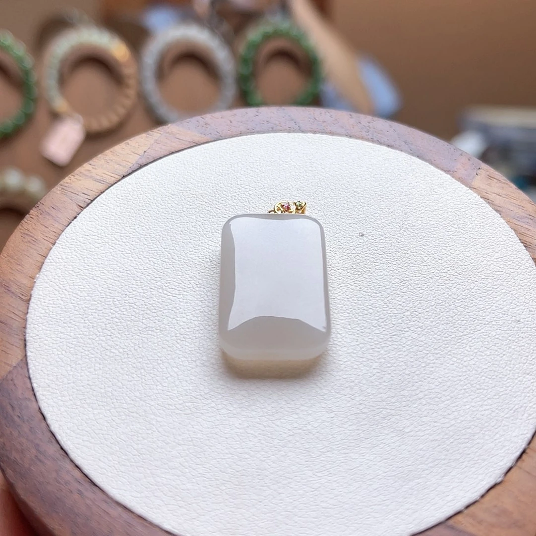 和田玉未镶嵌吊坠(不含链)A43