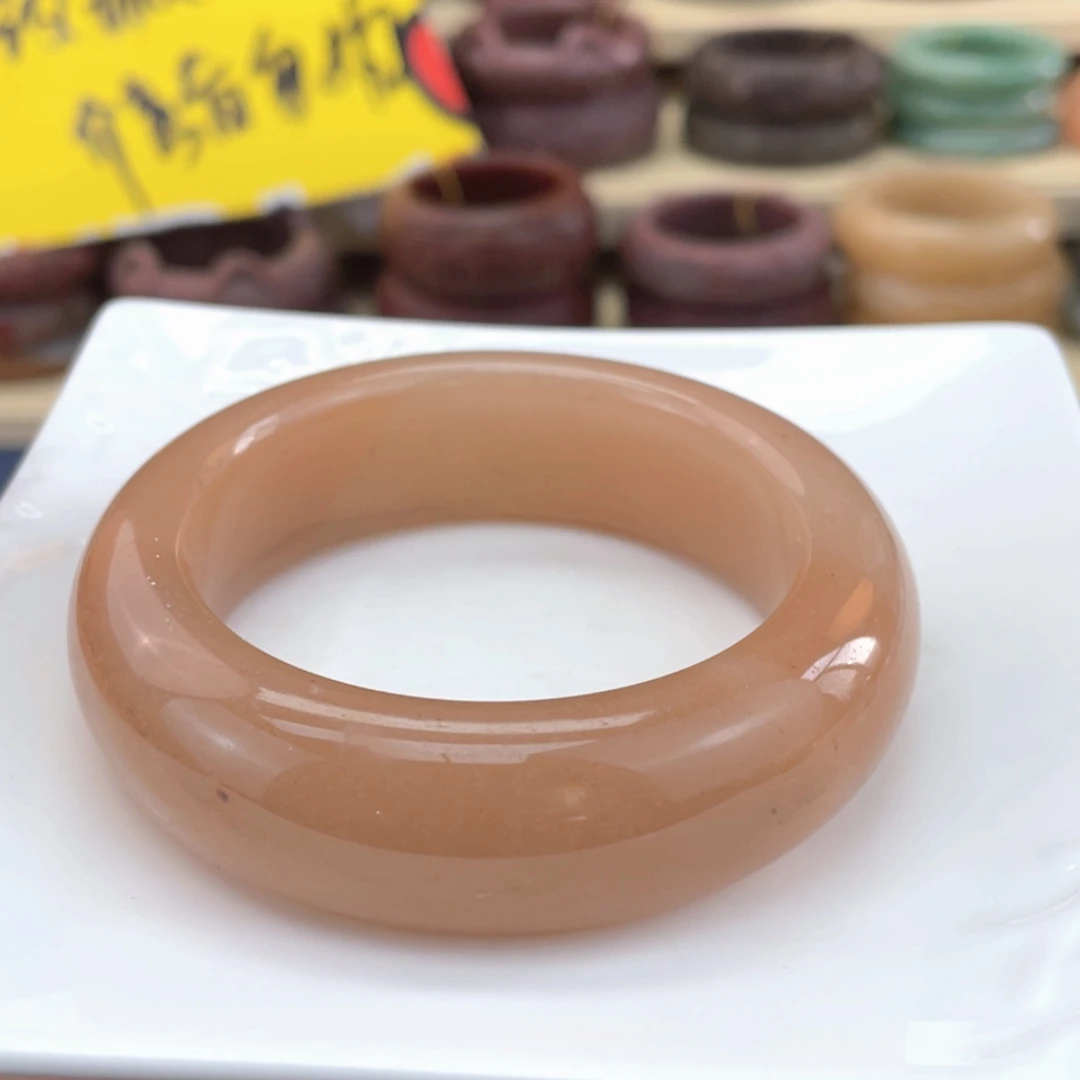 【闪购商品】石英质玉手镯未镶嵌