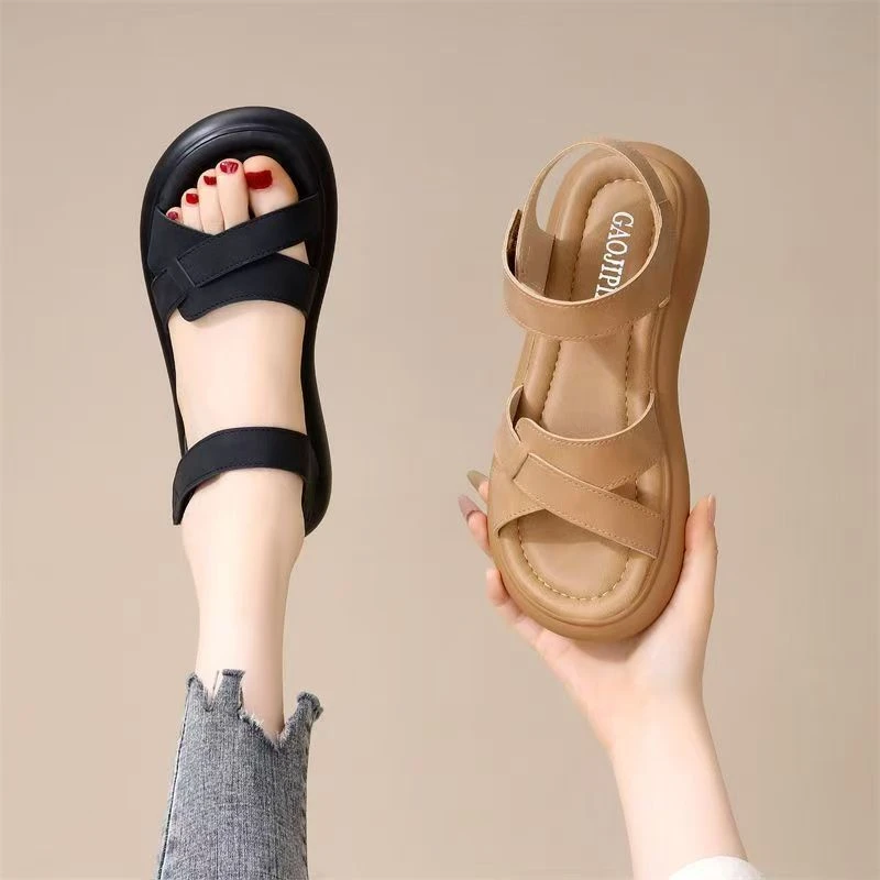 平底沙滩凉鞋女2025夏季新款简约软底舒适妈妈沙滩凉鞋防滑不累脚