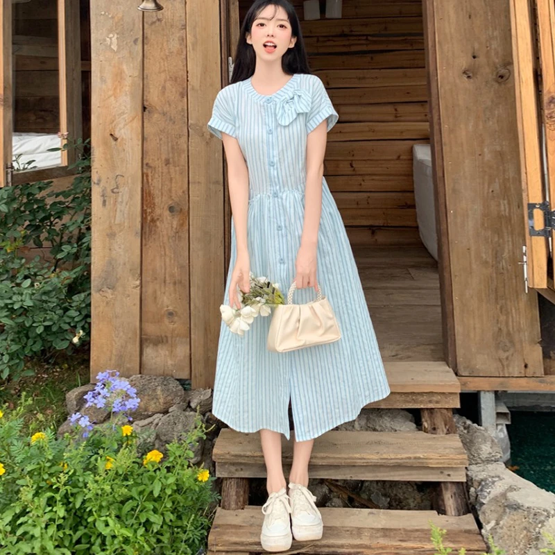 学院风条纹蓝色连衣裙女2025夏季法式小个子初高中学生收腰中长裙