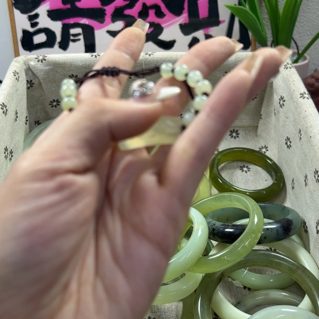 蛇纹石玉手镯未镶嵌87