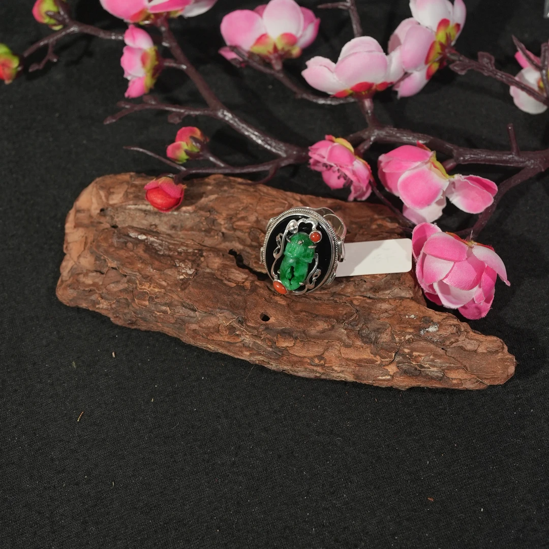 11.20香港王老板-翡翠戒指2t2455